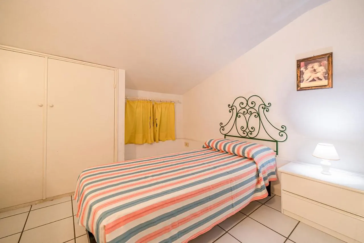 Apartment Appartamenti Il Monumento Marina di Campo